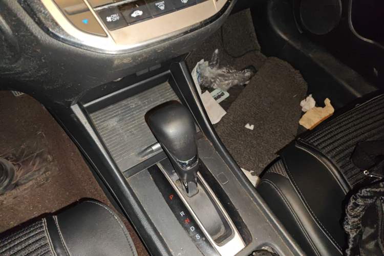 Used Honda Jade 2013 1.8L automatic Comfort version 5 seats
