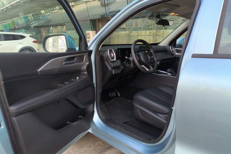 Used Great Wall King Kong Poer 2024 2.0T Automatic 8AT Diesel Two-Wheel-Drive Elite Flatbed Driver Seat