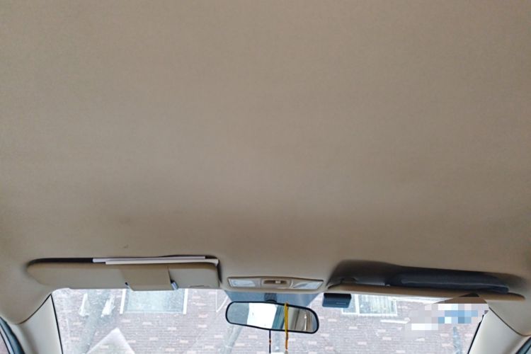 Used Bestune B50 2013 1.6L manual Comfort trim level Headliner