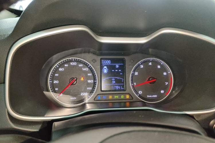 Used MG ZS 2018 1.5L Automatic Luxury Edition China V Standard
