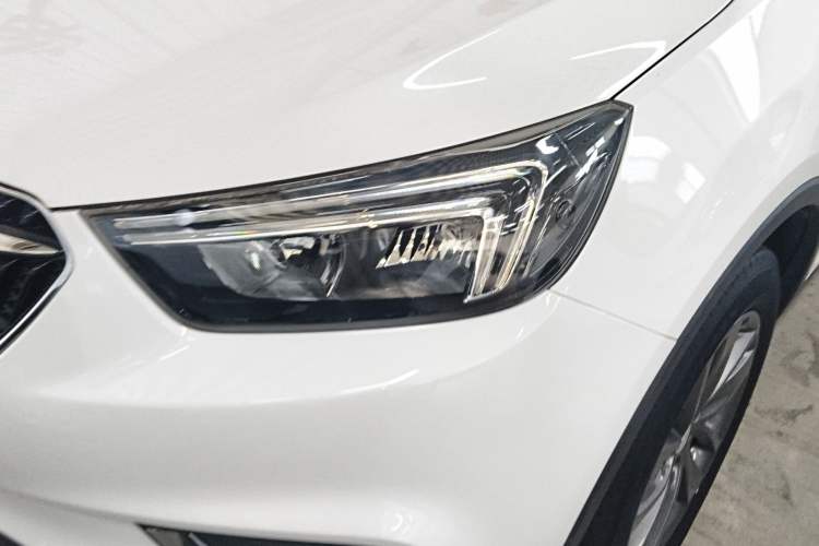 Used Buick Encore 2018 18T Automatic Two-Wheel Drive Urban Leading Model Left Front Headlight