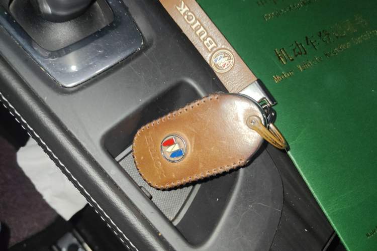 Used Buick LaCrosse 2016 Revised Version 28T Elite Edition Interior 1