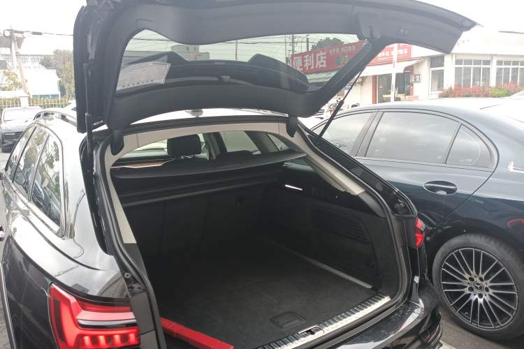 Used Audi A6 2021 allroad quattro Explorer 55 TFSI Prestige Off-Road Model
