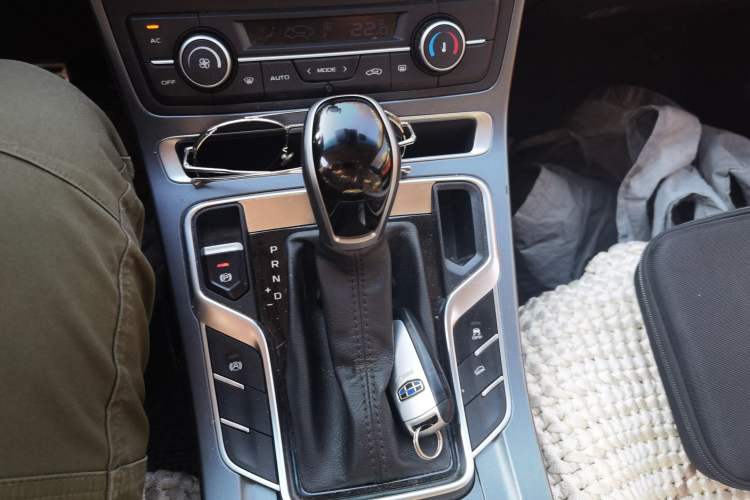 Used Geely Auto Vision S1 2018 1.5L CVT FENGXING Model
