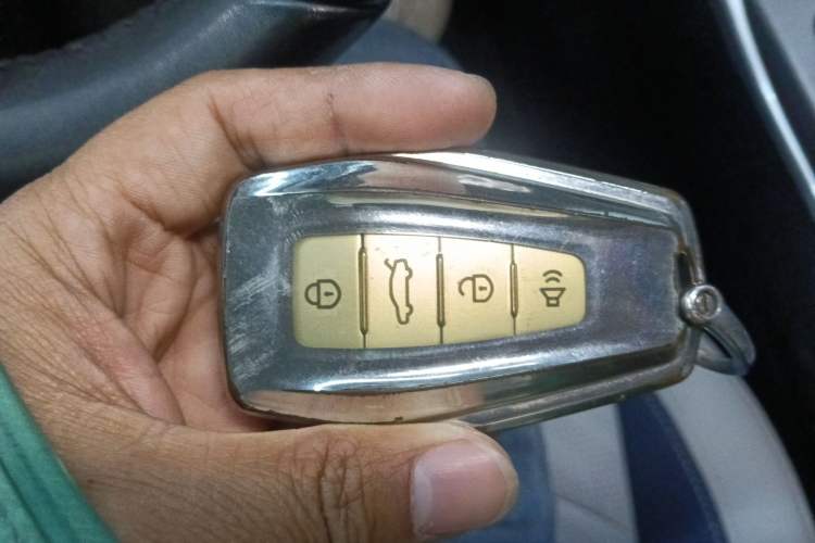 Used Geely Auto Emgrand 2022 4th Generation 1.5L CVT Flagship Model
