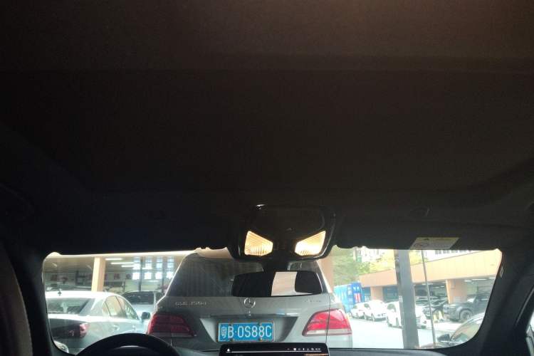 Used BMW 5 Series 2022 Restyled 540i Luxury Edition M Sport Package Headliner