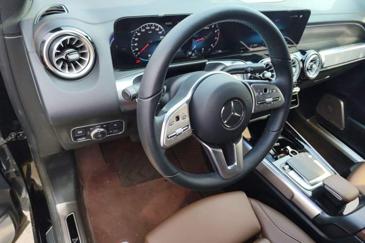 Used Mercedes-Benz GLB 2023 GLB 220 Fashion Model
