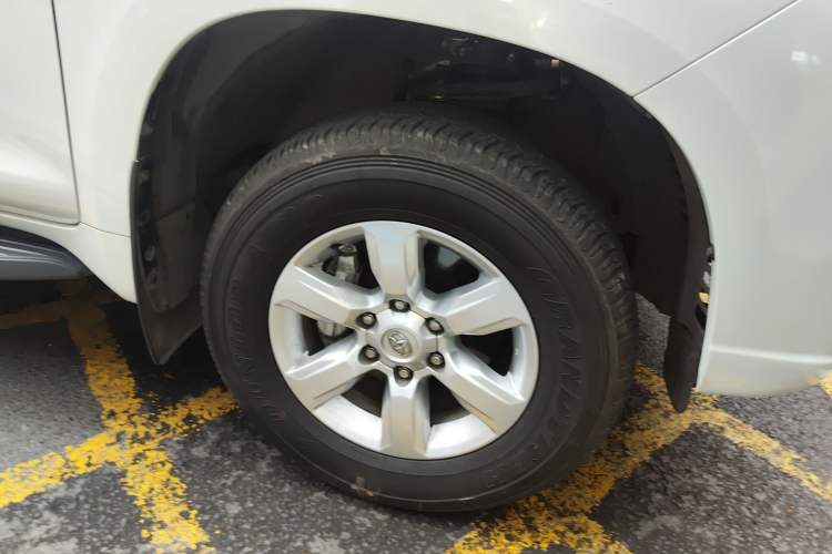 Used Toyota Prado 2016 2.7L Automatic Standard Edition