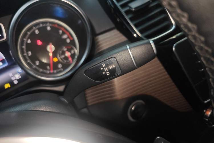 Used Mercedes-Benz GLE 2018 GLE 320 4MATIC Dynamic Edition Collector's Edition
