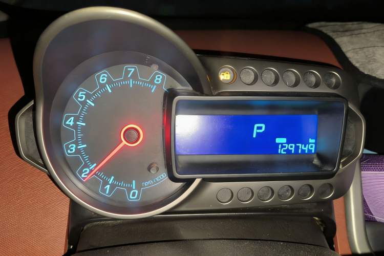 Used Chevrolet Aveo Sonic 2011 Sedan 1.4L Automatic SE