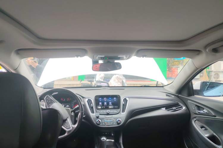 Used Chevrolet Malibu XL 2019 535T CVT Active Version Headliner