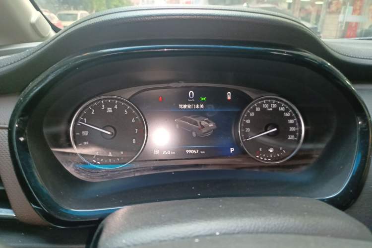 Used Buick GL8 2021 Land Cruiser Executive Class 652T Comfort Model Instrument Cluster