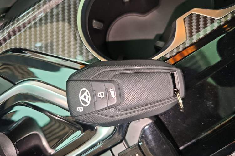 Used SAIC MAXUS D90 Pro 2020 2.0T Diesel Two-Wheel Drive Comfort Edition 7 Seats