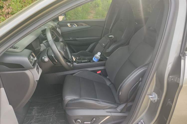 Used Lynk & Co 03 2022 1.5TD DCT JingPro Left Front Seat