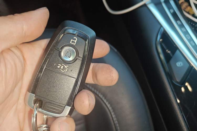 Used Ford Edge 2018 EcoBoost 245 Two-Wheel-Drive Titanium 7-Seater China V Standard
