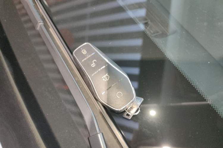 Used BYD Qin L 2024 DM-i 120KM Leading Model
