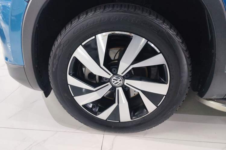 Used Volkswagen Tayron 2019 330TSI Four-Wheel Drive Luxury Version China VI Standard Left Front Wheel Hub
