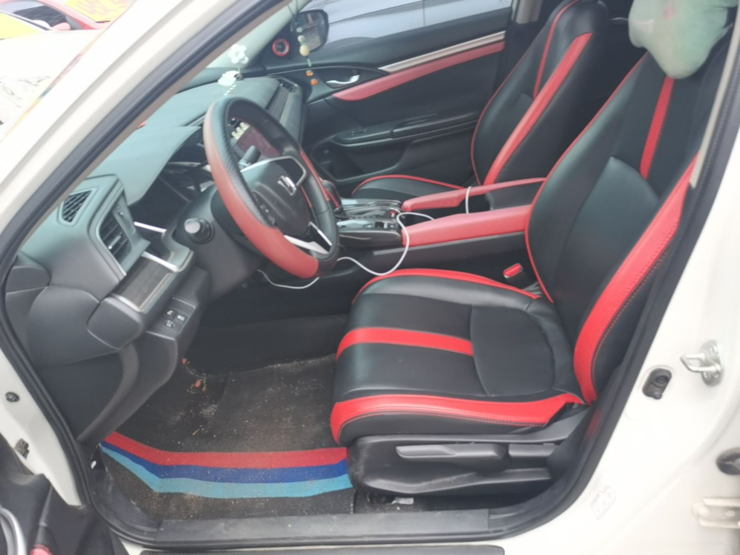 Interior delantero