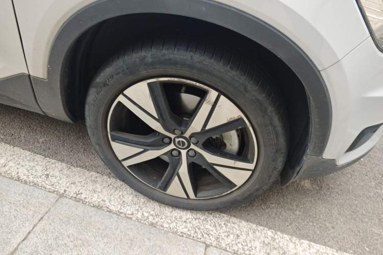 Used Volvo XC40 New Energy 2021 P8 Pure Electric All-Wheel Drive Smart Luxury Sport Edition