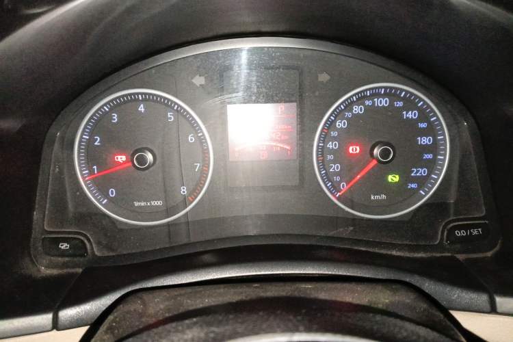 Used Volkswagen Bora 2012 1.6L Automatic Fashion Value Edition Instrument Cluster
