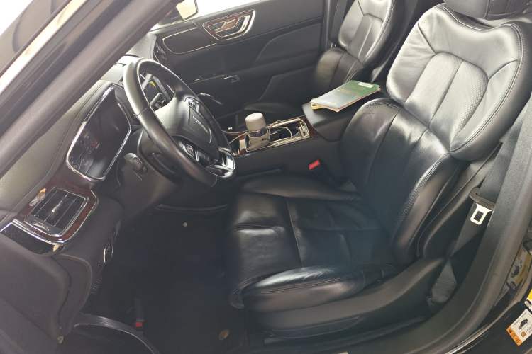 Used Lincoln Continental 2019 2.0T Two-Wheel Drive Luxury Edition China VI Standard