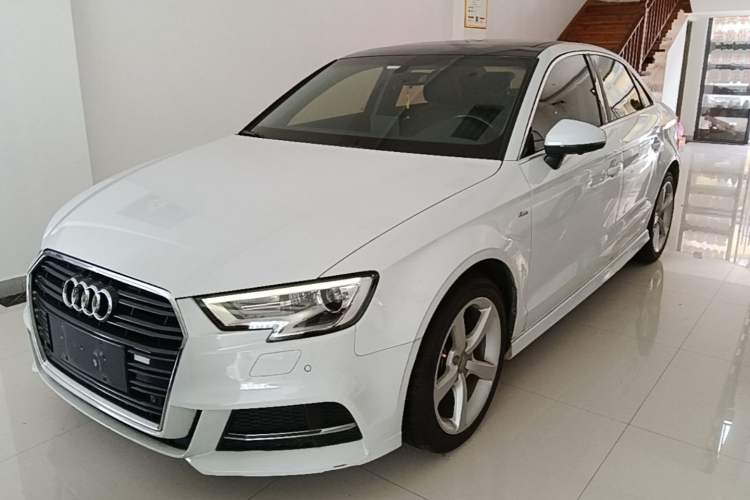 Used Audi A3 2018 30th Anniversary Edition Limousine 35 TFSI Fashion Model Guazi used car, China used car export, Used car for sale, Used cars, Cheapest cars for sale