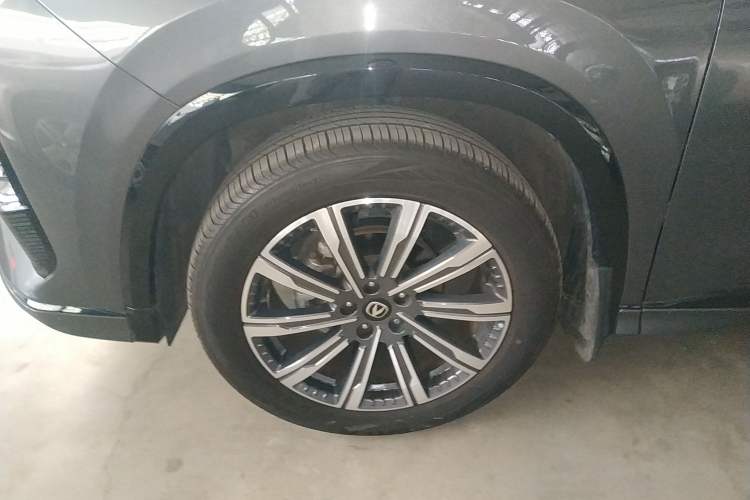 Used Changan CS75 PLUS 2024 3rd Generation Champion Edition 1.5T Intelligent Drive Dynamic Model