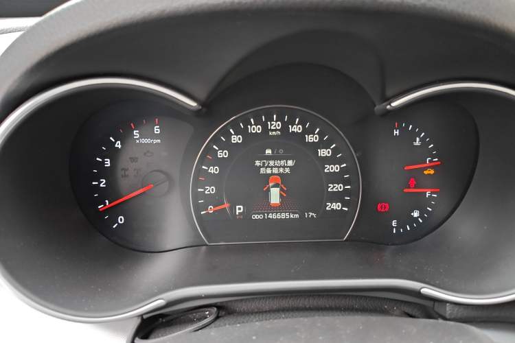 Used Kia Sorento 2013 2.2T 7-seat Diesel Luxury Edition Instrument Cluster