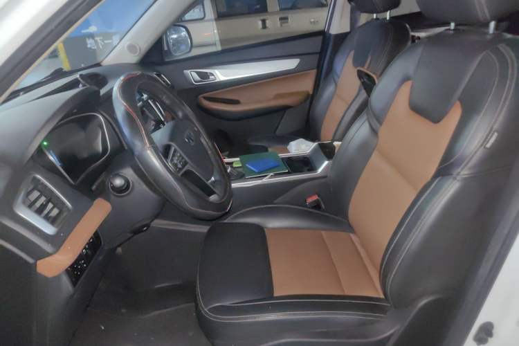 Used Geely Auto Vision X6 2018 1.4T CVT 4G Connected Flagship Edition