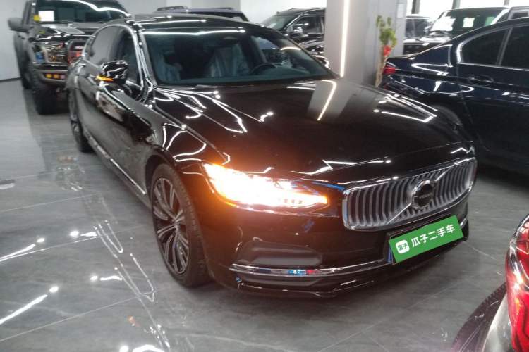 Used Volvo S90 2024 B5 Zhiyuan Luxury Edition
