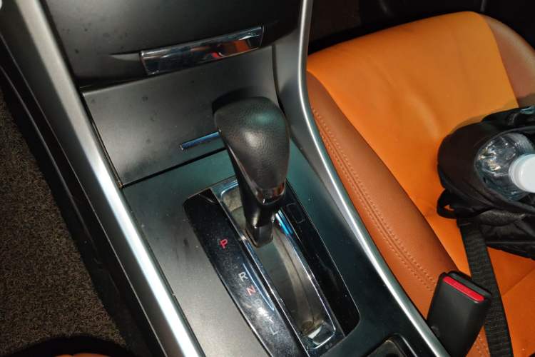 Used Honda Accord 2015 2.0L LX Comfort Edition Gear Lever