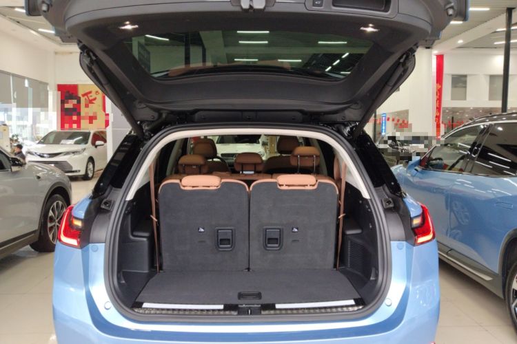 Used Nio ES8 2018 355 km Base Version 7-Seater Edition