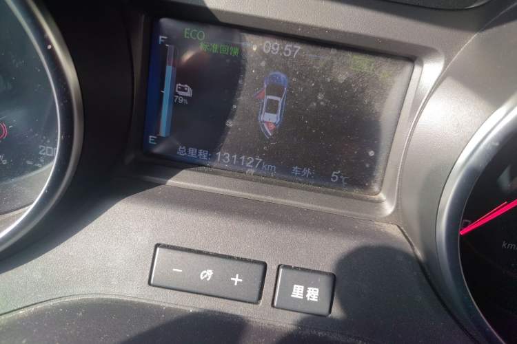 Used BYD Yuan New Energy 2019 EV360 Smart Connect Leading Model Odometer Close Up