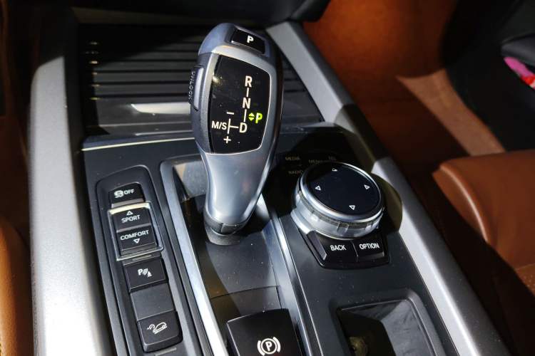 Used BMW X5 2014 xDrive35i 3.0T 5-seater Middle East version
