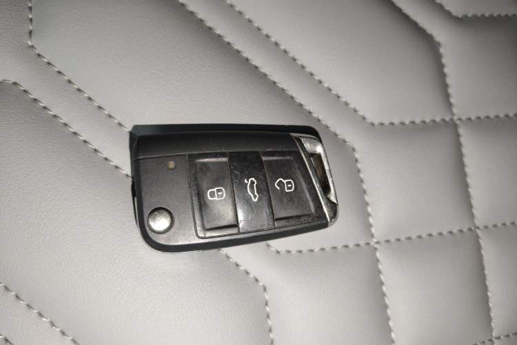 Used Volkswagen Tayron 2023 Revised Version 380TSI All-Wheel Drive R-Line High-Energy Edition
