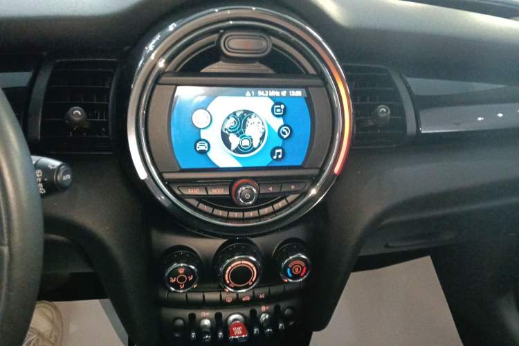 Used MINI MINI 2018 1.5T ONE PLUS
