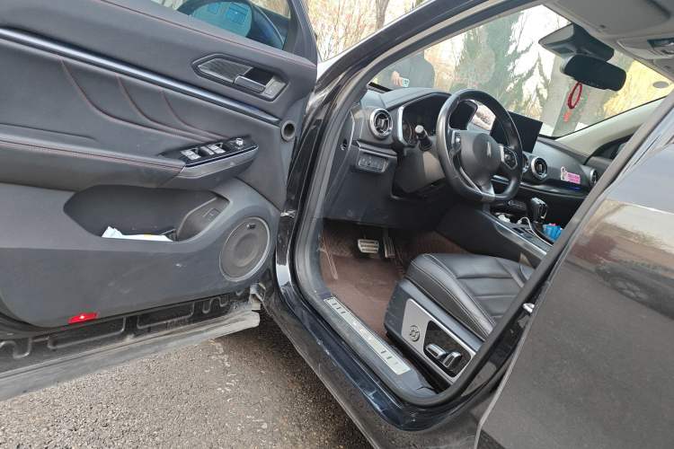 Used Wey VV5 2017 2.0T Ultra-Luxury Version
