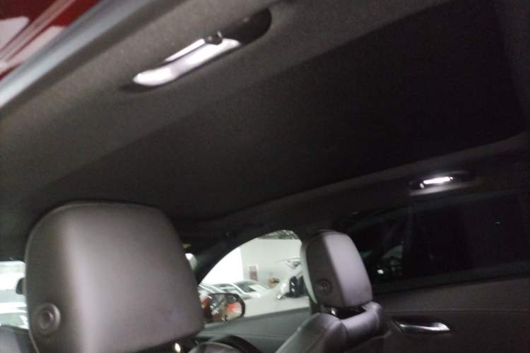 Used Cadillac XT4 2021 28T Two-Wheel Drive Leading Version
