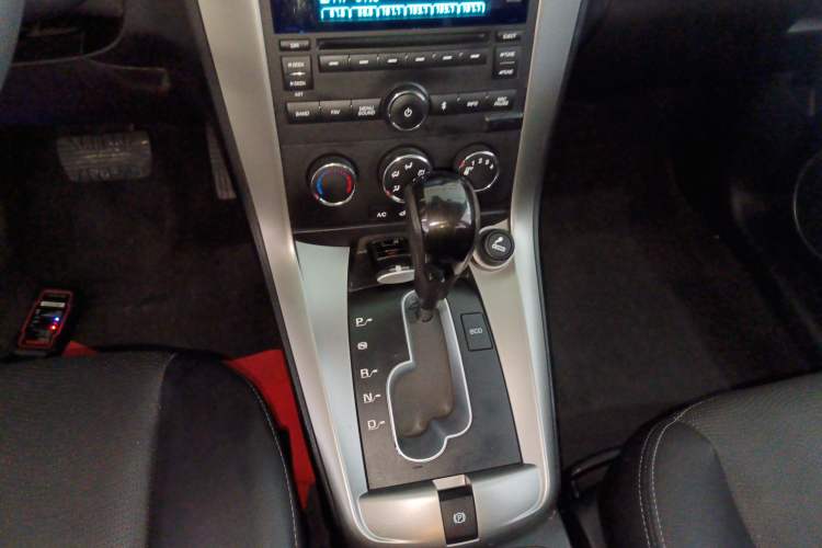 Used Chevrolet Captiva 2015 2.4L Two-Wheel Drive Urban Version 7 Seats
