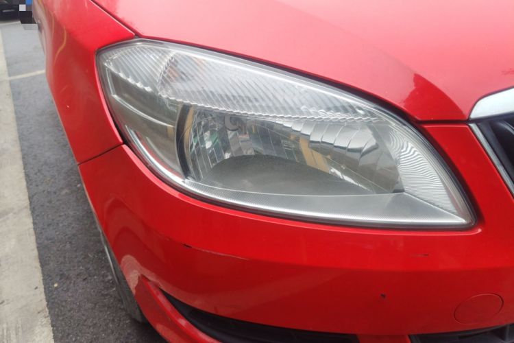 Used Skoda Fabia 2014 1.4L Manual Crystal Edition
