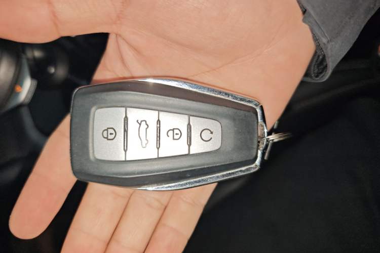 Used Geely Auto Preface 2021 2.0TD Luxury Version Vehicle Key