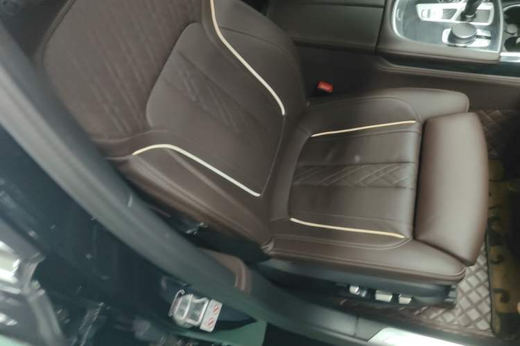 Used BMW 7 Series 2021 730Li M Sport Package Right Front Seat