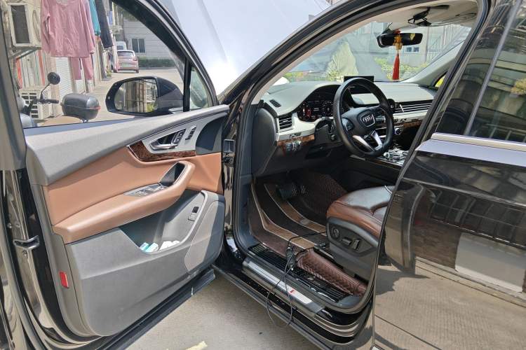 Used Audi Q7 2019 55 TFSI S line Sport Edition
