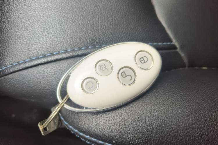 Used BYD Yuan New Energy 2018 EV360 Smart Connect Cool Edition
