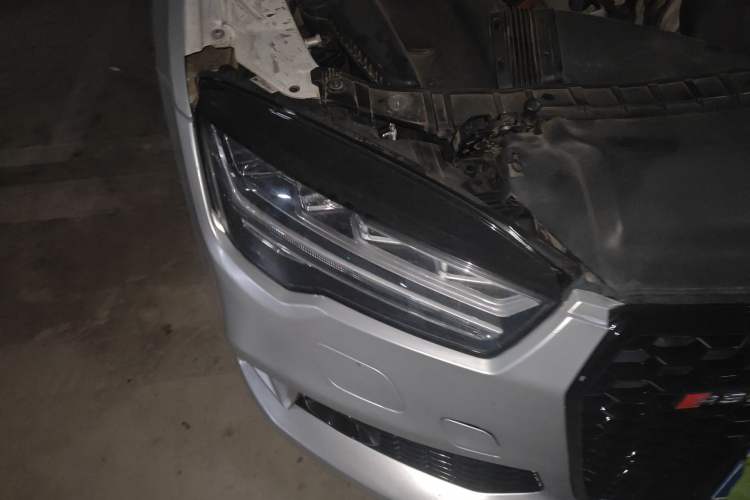 Used Audi A7 2013 50 TFSI quattro Luxury Model Right Front Headlight