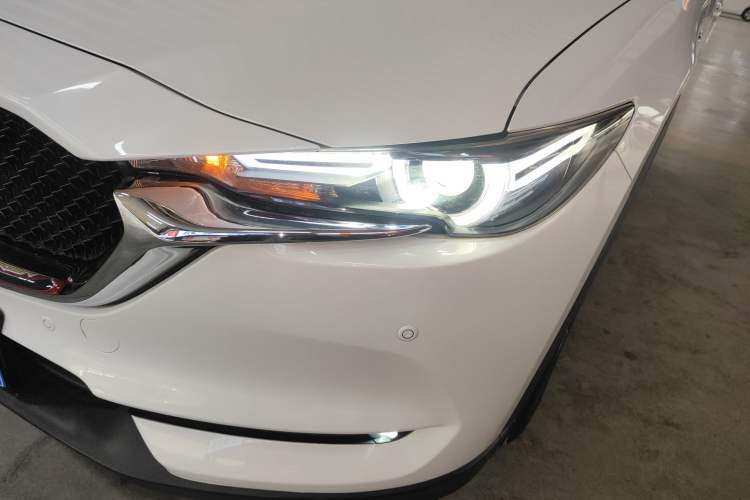 Used Mazda CX-5 2017 2.5L Automatic 2WD ZhiZun Version China V Standard
