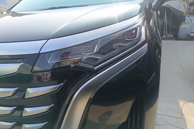 Used Denza D9 2024 DM-i 980 Four-Wheel Drive Prestige Model