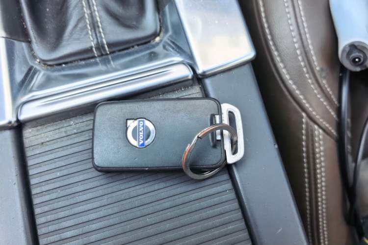 Used Volvo S60 New Energy 2015 S60L E-Drive Hybrid T6 Smart Drive Edition Vehicle Key