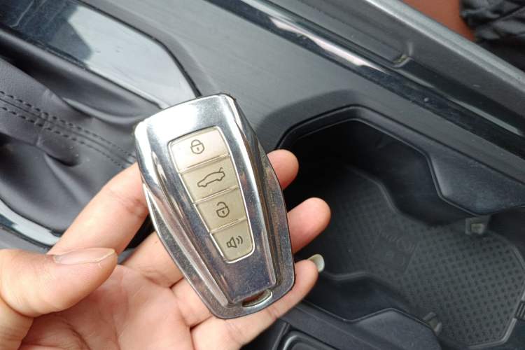 Used Geely Auto Vision X6 2021 PRO 1.4T Automatic Prestige Model Vehicle Key