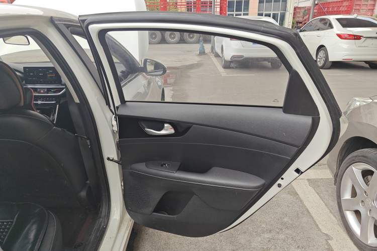 Used Kia K3 2021 1.5L CVT Fashion Edition